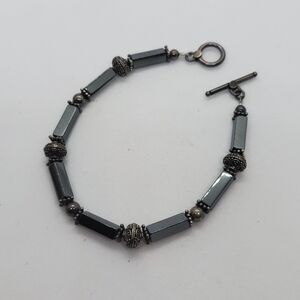 Sterling Silver and Hematite Bracelet with Toggle Clasp 7.75" 925